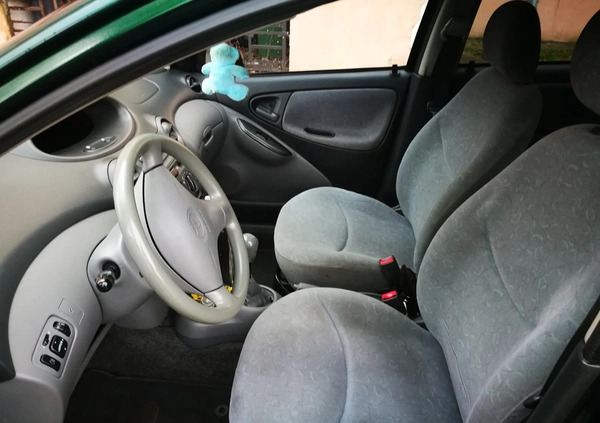 Toyota Yaris cena 5000 przebieg: 222142, rok produkcji 2000 z Olsztyn małe 37